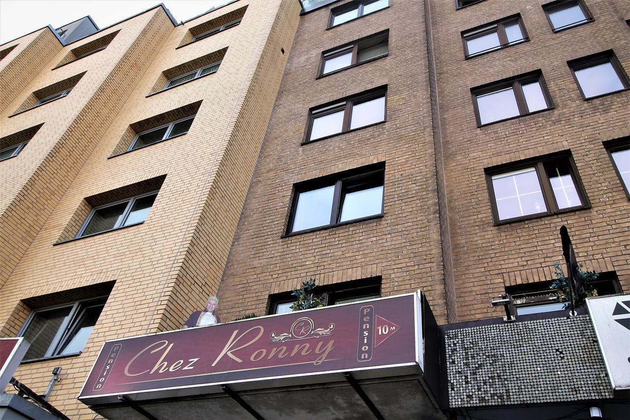 Chez-Ronny Hotel Хамбург Екстериор снимка